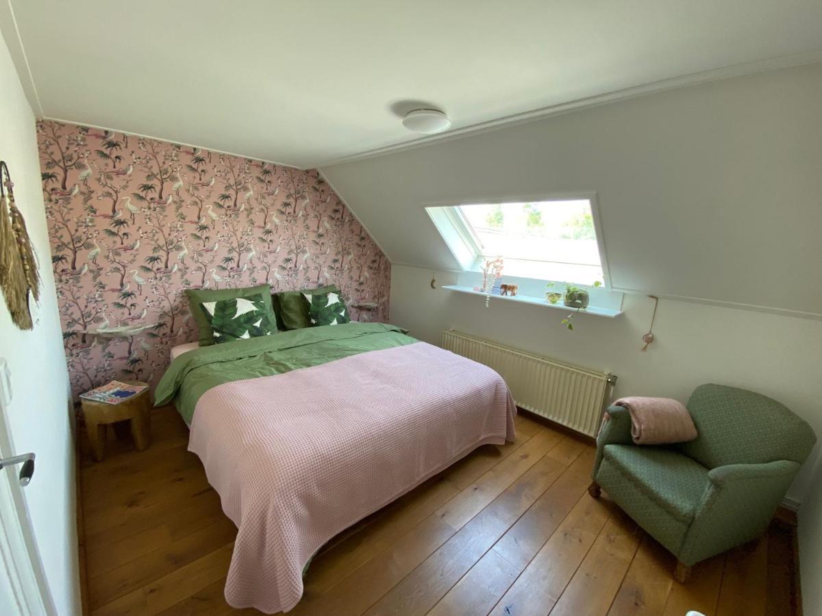 Het Opgemaakte Bed Acomodação com café da manhã Haps Exterior foto